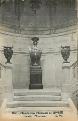 Manufacture Nationale de SÈVRES — Escalier d'Honneur — E.M. n°4054